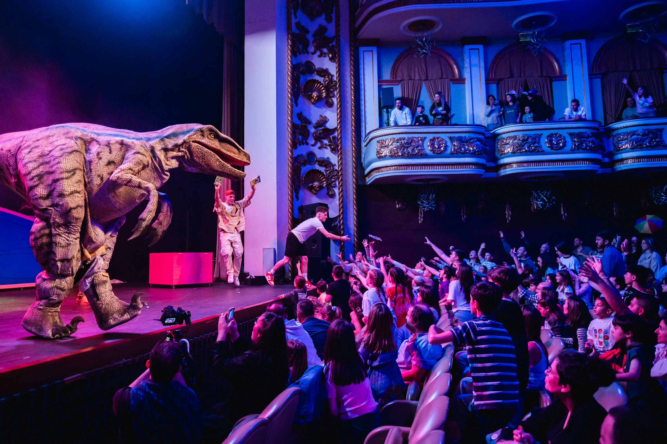 @leolopezfoto FANTASY HOUSE 95ppp-2859